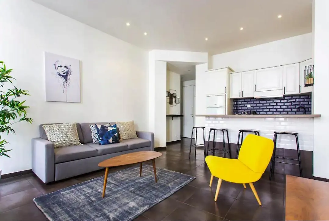 Sentier Historical Center Charming & Cosy Apartament